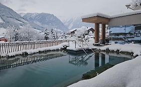 Hotel Garni Pinzgau, Fabian Hüttl